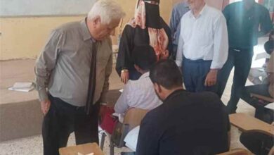 رئيس جامعة لحج يتفقد سير امتحانات الفصل الدراسي الثاني بكلية العلوم الإدارية والمصرفية في يومها الأول