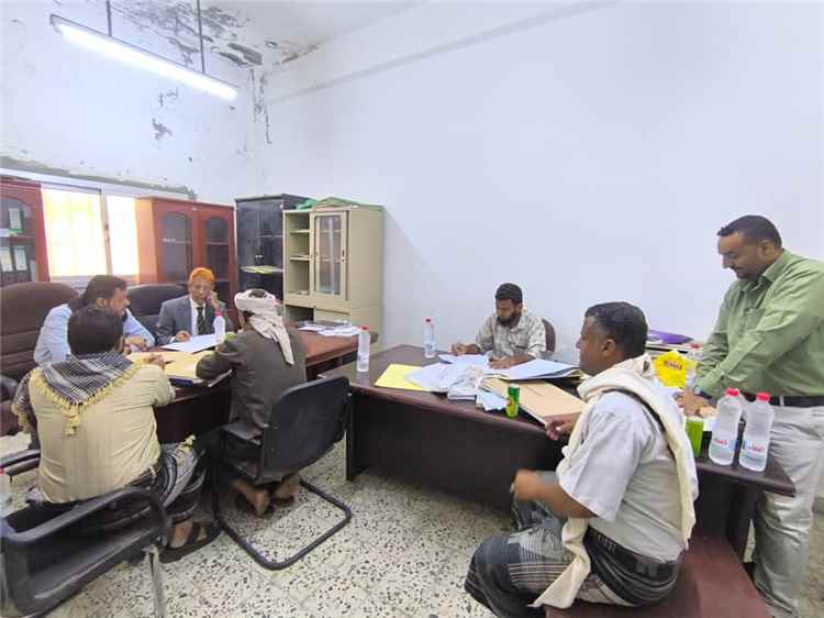رئيس محكمة الإستئناف القاضي ناجي اليهري يقوم بزيارة تفقدية لمحاكم مديريات يافع