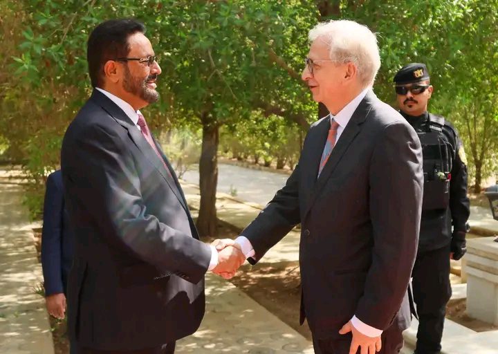سلطان العرادة يستقبل في مأرب سفير المانيا ويدعو المجتمع الدولي الى مضاعفة الدعم