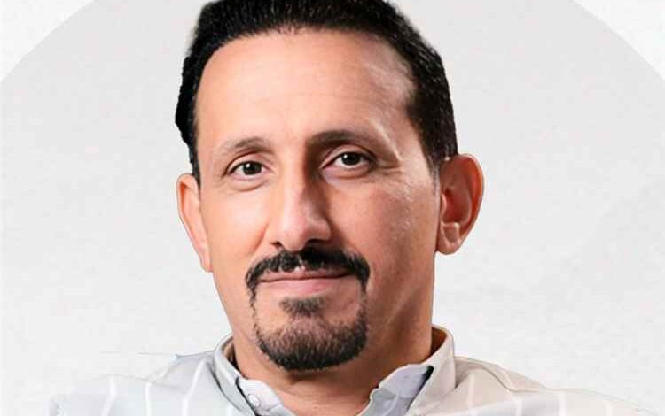 شفيع العبد: الحكومات المتعاقبة أخفقت في معالجة الأزمات لأن الفساد ظل شريكًا دائمًا في المشهد