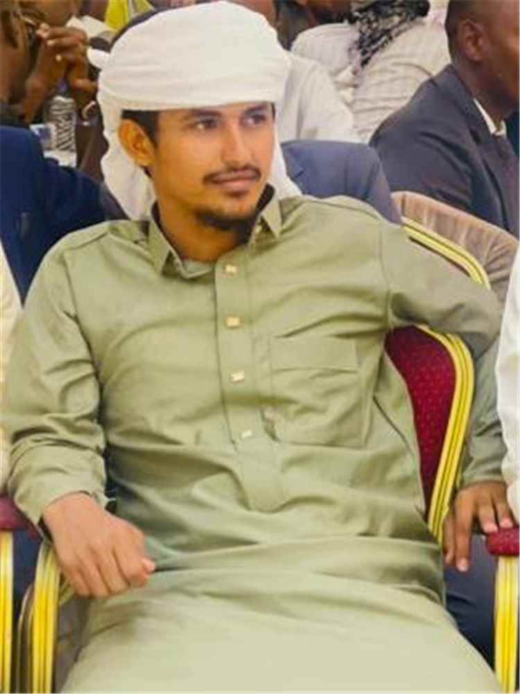 شيخ مشايخ شباب الصبيحة يناشد محافظ لحج والدولة بإصلاح طريق المضاربة - رأس العارة المنكوب