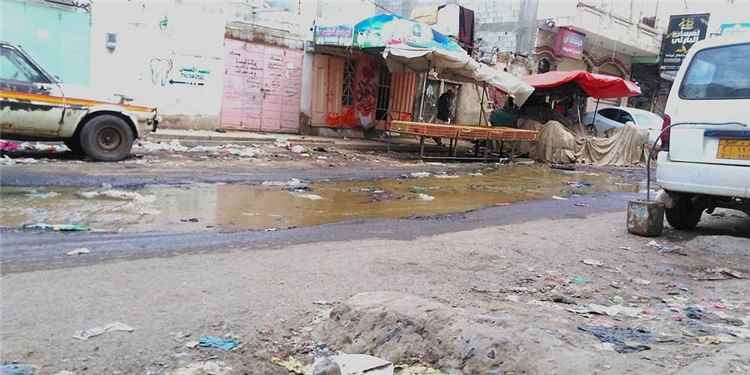 صنعاء تغرق في المجاري.. والحو_ثيون يحولون الكارثة إلى مصدر جباية