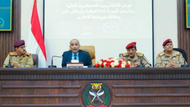 عضو مجلس القيادة الفريق الصبيحي يشدد على توحيد الصف ويؤكد: ''استعادة صنعاء وإنهاء الإنقلاب أهداف وطنية ثابتة لا حياد عنها''