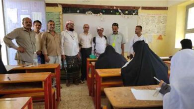 فريق تربوي بمحافظة لحج يزور مراكز الاختبارات الوزارية بحالمين