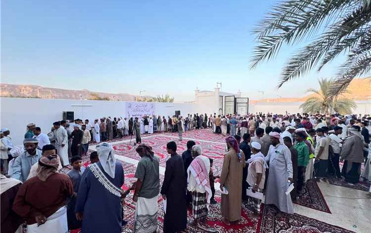 قبيلة آل بن عباد الكندي تُحيي عوادها السنوي الثاني بحضرموت في مشهد يجسد التلاحم والوفاء