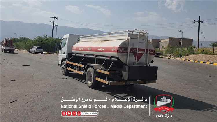 قوات درع الوطن تدعم مستشفى محنف بلودر بـ3 آلاف لتر ديزل لضمان استمرار الغسيل الكلوي