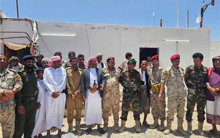 قيادات ووجهاء من حلف قبائل حضرموت يتبادلون تهاني العيد مع أبطال عدد من وحدات قوات حماية حضرموت