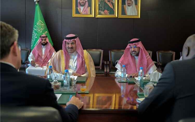 قيادي في البرنامج السعودي لتنمية وإعمار اليمن يودّع منصبه بعد ست سنوات من العطاء والإنجاز