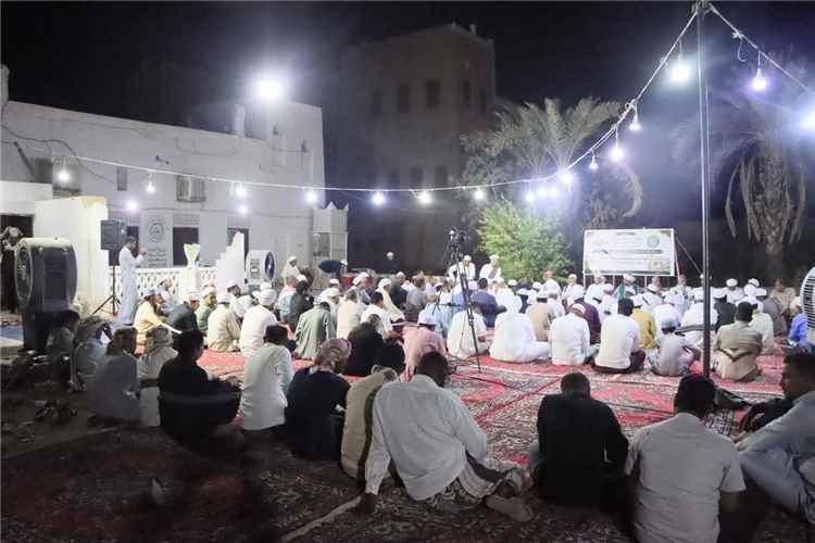 لقاء عيدي بأسرة إذاعة سيئون وأمسية العواد والسمر يعقد بمدينة سيئون