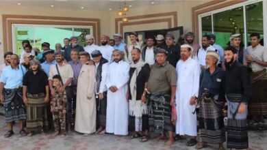 محافظ أبين يلتقي سلاطين ومشايخ ووجهاء يافع ويؤكد على تعزيز التلاحم الوطني وتوحيد الصفوف
