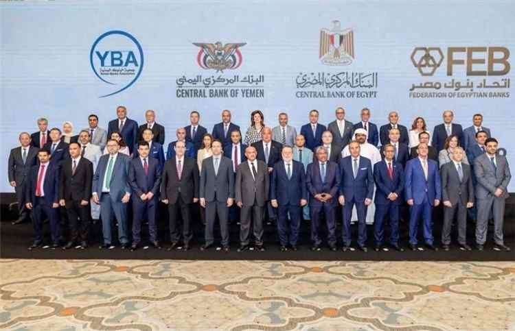 محافظ البنك المركزي: المرحلة القادمة ستشهد تناميا ملحوظا في الحركة التجارية
