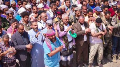 محافظ الضالع يتقدم تشييع ضحايا الفاجعة المروعة في قرية الريبي شمال المحافظة