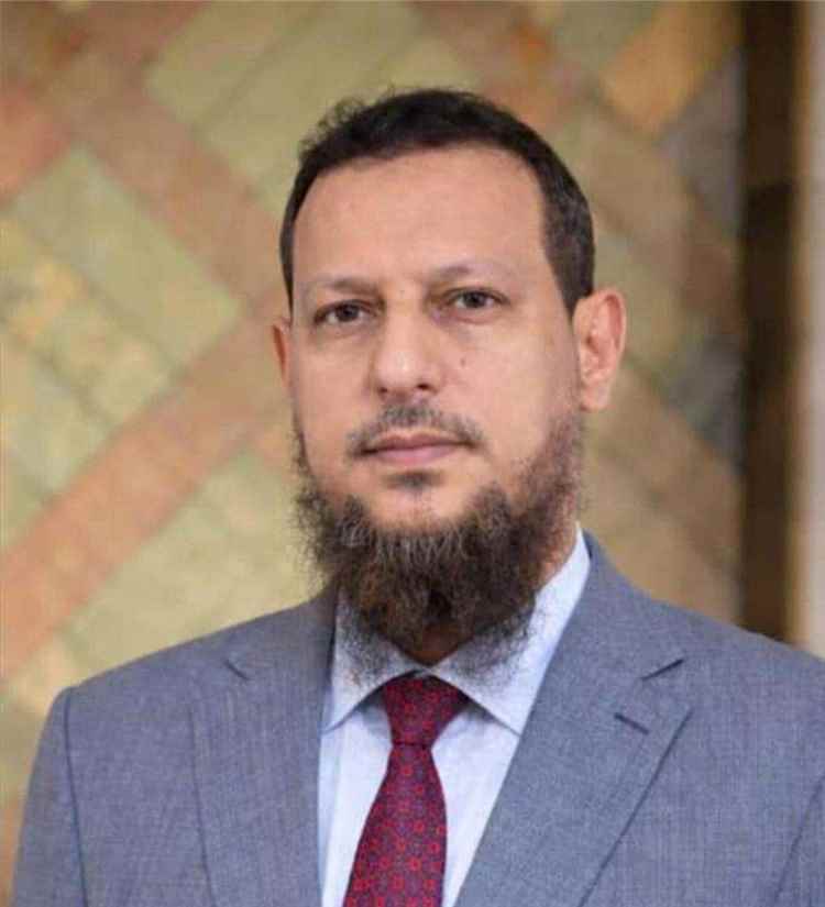 محافظ عدن يطلع على آخر الاستعدادات لانطلاق الاختبارات الوزارية