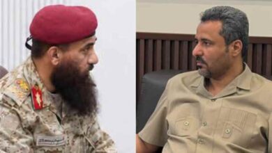 محافظ لحج يشيد بجهود القائد حمدي شكري في ترسيخ الأمن والاستقرار وإنهاء ظواهر حمل السلاح في الأسواق بمديرية طور الباحة