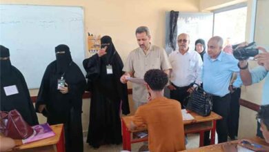 محافظ لحج يطلق اختبارات الثانوية العامة ويؤكد توفير الأجواء المناسبة للطلاب