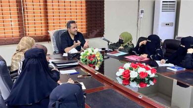 محافظ لحج يناقش تشكيل مجلس وإستشاري نسوي بالمحافظة لدعم التنمية خلال اجتماعه بقطاع المرأة