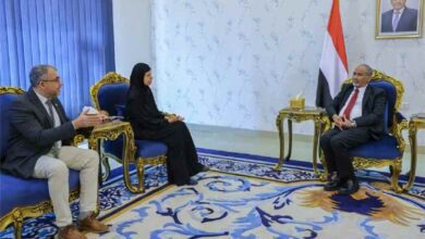 محمود الصبيحي يستقبل في عدن وفد اللجنة الدولية للصليب الأحمر ويشيد بدورها الإنساني