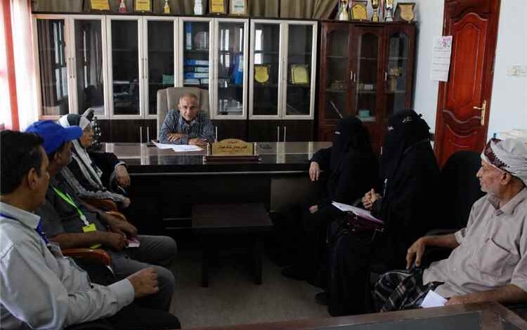 مدير تربية لحج يلتقي الفريق الوزاري في ثالث الاختبارات الوزارية