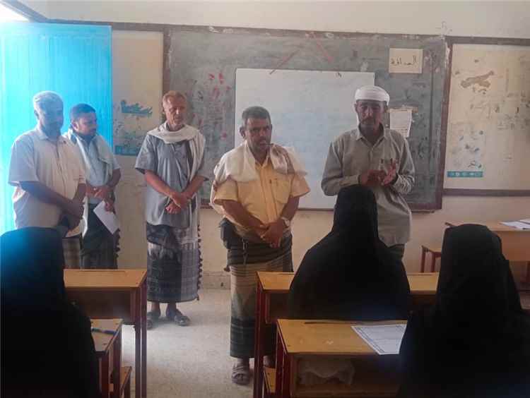 مدير تربية مودية يتفقد سير امتحانات الثانوية العامة في عدد من المراكز الامتحانية