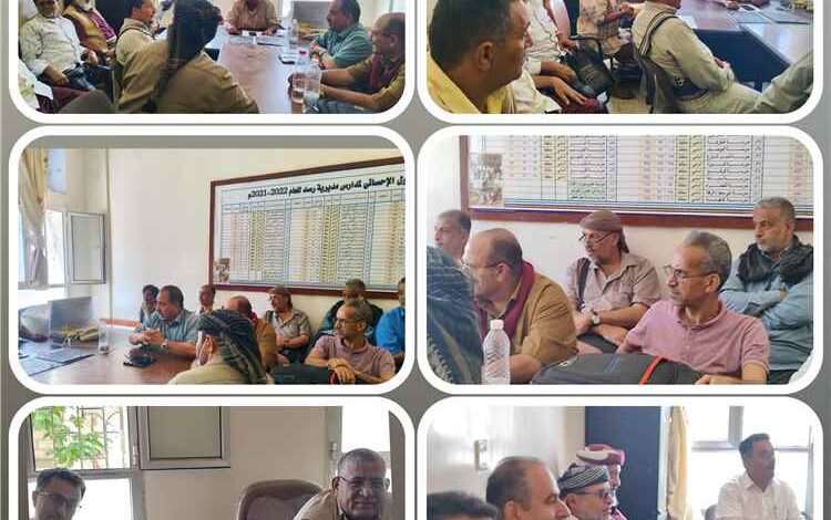 مدير تربية يافع رُصُد يعقد اجتماعاً موسعاً استعداداً لانطلاق اختبارات الثانوية العامة