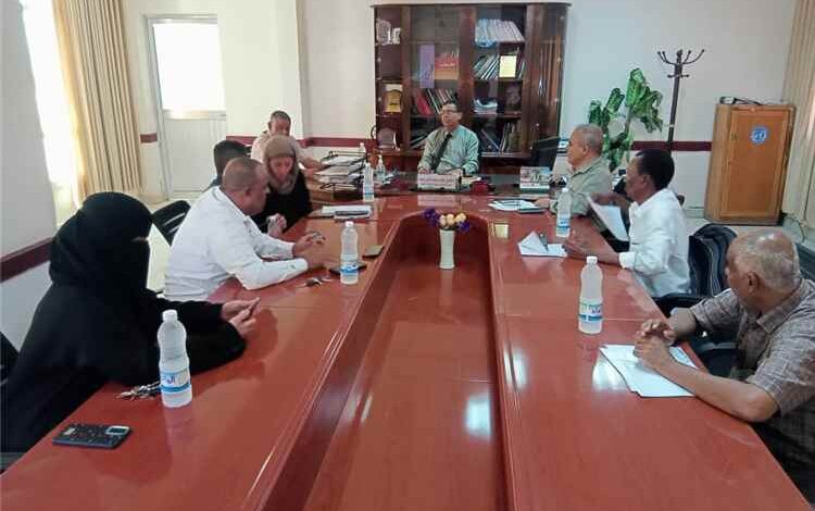 مدير صحة لحج ومنظمة أطباء بلا حدود يبحثان تنفيذ حملة تحصين مصغّرة وتوسيع التدخلات الصحية في تبن