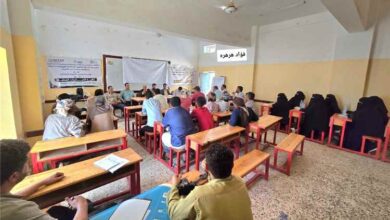 مدير عام الحصين يختتم دورة مهارات بناء السلام وحل النزاعات ويكرم المشاركين