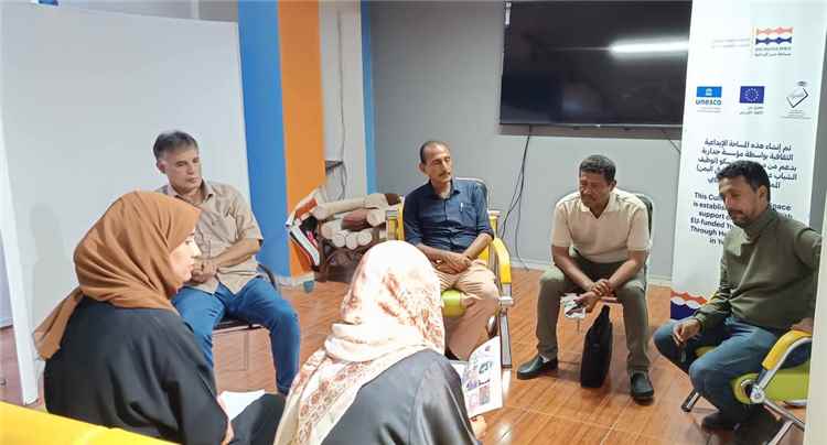 مدير عام مكتب الثقافة بالعاصمة عدن تبحث سبل التعاون المشترك مع مؤسسة جدارية للتنمية الثقافية