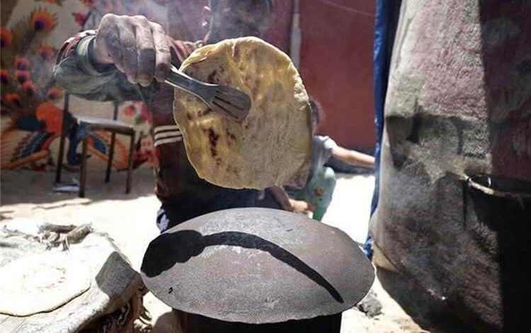 مسؤول أممي يحذر: تراجع التمويل يهدد حياة 64 ألف لاجئ في اليمن