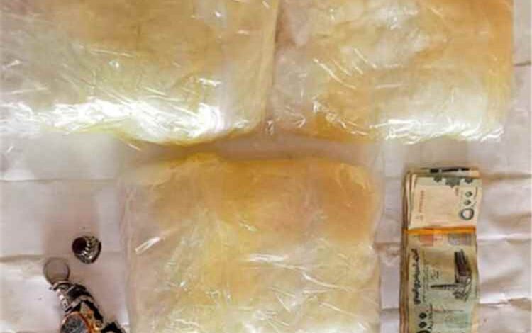مكافحة المخدرات بساحل حضرموت تضبط أحد أخطر مهربي المخدرات بالوطن قادماً من أحد المحافظات المجاورة