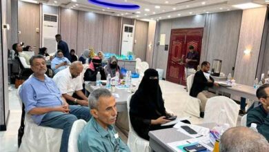 من اقتصاد الحرب إلى اقتصاد السلام.. خارطة طريق مؤسسية صاغتها نخبة من خبراء وصناع القرار