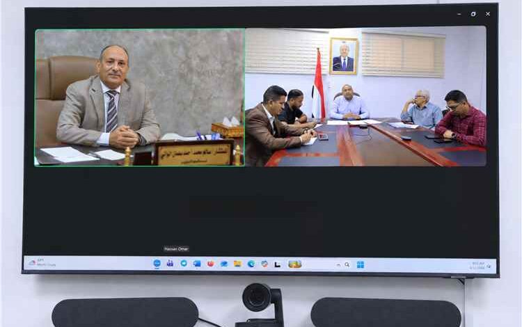 نائب وزير الصناعة والتجارة يترأس اجتماع لجنة تسيير مشروع إنشاء المعهد الصناعي والتجاري