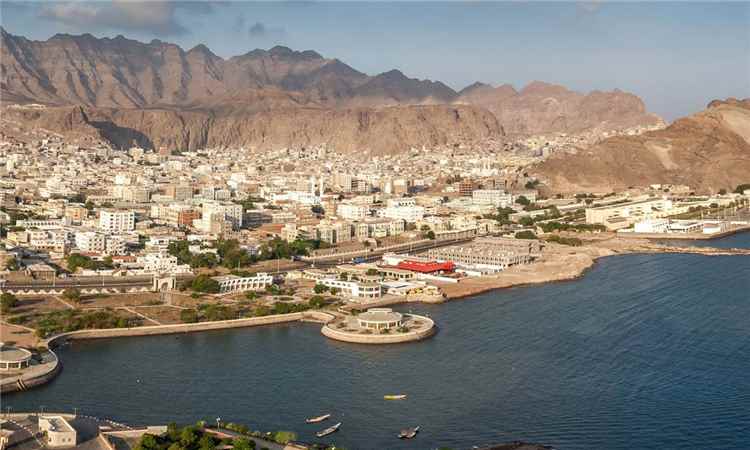 ناشط حقوقي: استقرار عدن أولوية وطنية لتعزيز الأمن والتنمية