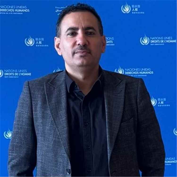 همدان العليي مخاطباً البركاني: لست مؤتمرياً ولا إصلاحياً.. وجمود قيادات المؤتمر دفع الشباب للتحرك