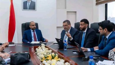 وزير الاتصالات يبحث مع وفد البنك الدولي أولويات التحول الرقمي ودعم تطوير البنية التحتية للقطاع