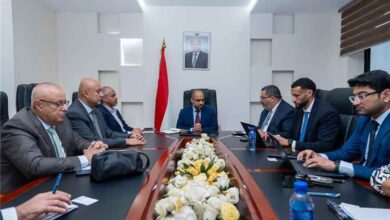 وزير الاتصالات يبحث مع وفد البنك الدولي ودعم تطوير البنية التحتية للقطاع