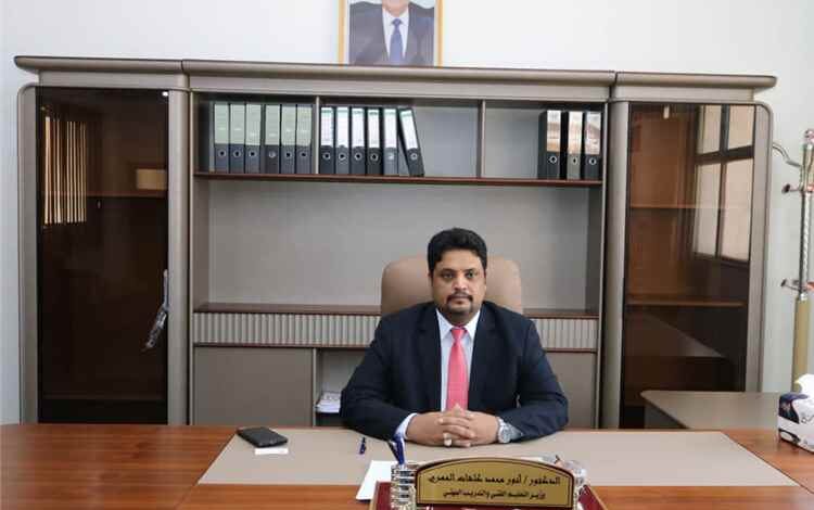 وزير التعليم الفني يبحث مع المستشار الثقافي بالرباط تفعيل المنح الدراسية والتعاون المهني