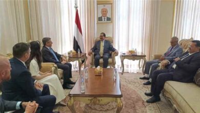 وزير الداخلية يستقبل السفير الأمريكي بمناسبة انتهاء فترة عمله