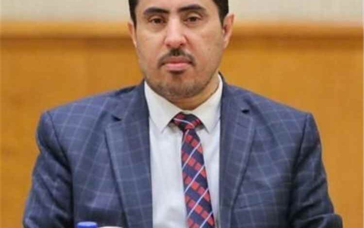 وزير الشباب والرياضة يشيد بالدعم السعودي ويؤكد أهميته لتعزيز الاستقرار الاقتصادي والخدمي في اليمن