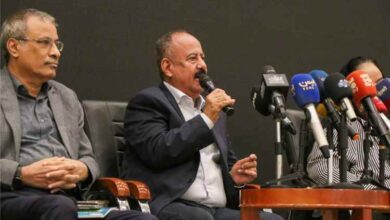 وزير النقل يلتقي نخبة من الأكاديميين والشخصيات الاجتماعية والإعلاميين ونشطاء المجتمع المدني لمناقشة المستجدات والقضايا العامة