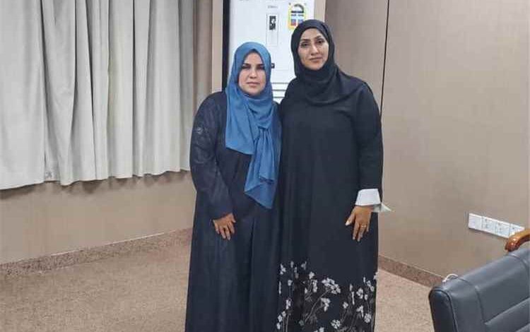 وزيرة الدولة لشؤون المرأة تناقش مع السلطة المحلية بعدن تعزيز برامج تمكين المرأة
