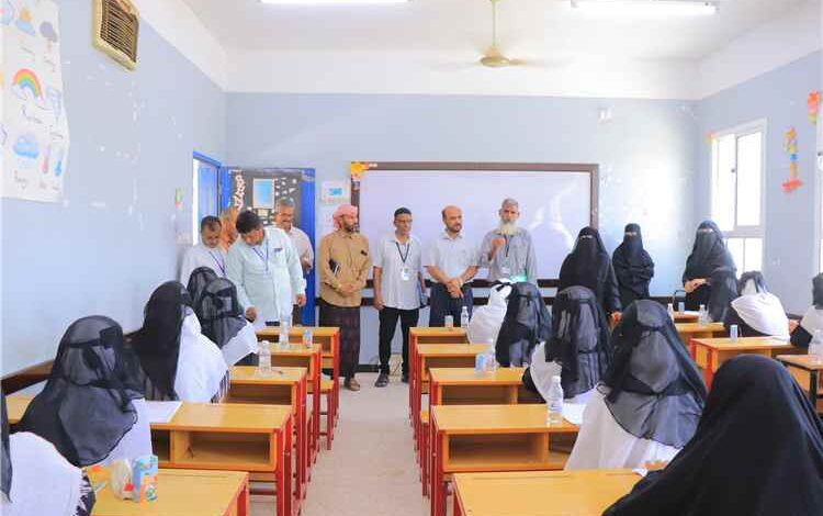وفد من وزارة التربية والتعليم يطّلع على سير اختبارات إنهاء شهادة الثانوية العامة بمديرية القطن