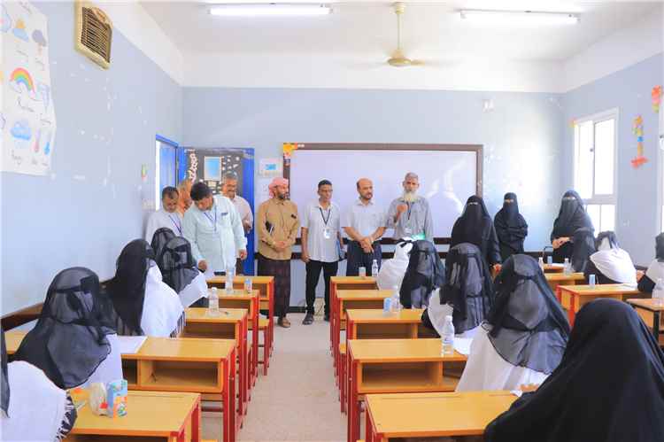 وفد من وزارة التربية والتعليم يطّلع على سير اختبارات إنهاء شهادة الثانوية العامة بمديرية القطن