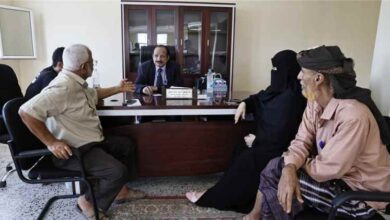 وكيل أول محافظة لحج يراقب الانضباط الوظيفي عقب إجازة عيد الأضحى