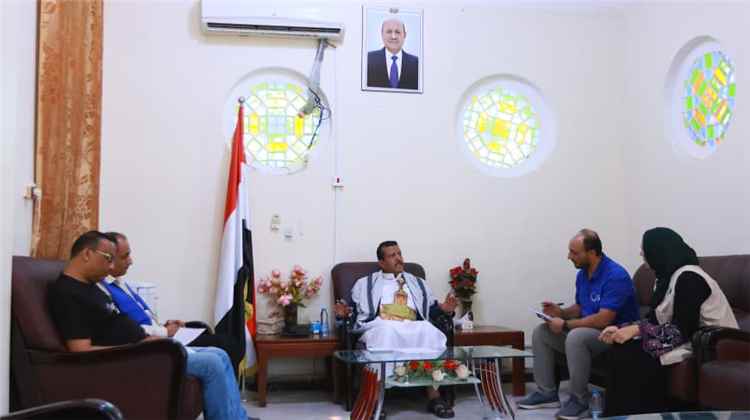 وكيل محافظة مأرب يطلع على التدخلات الإنسانية لمنظمة الإغاثة الإسلامية الفرنسية