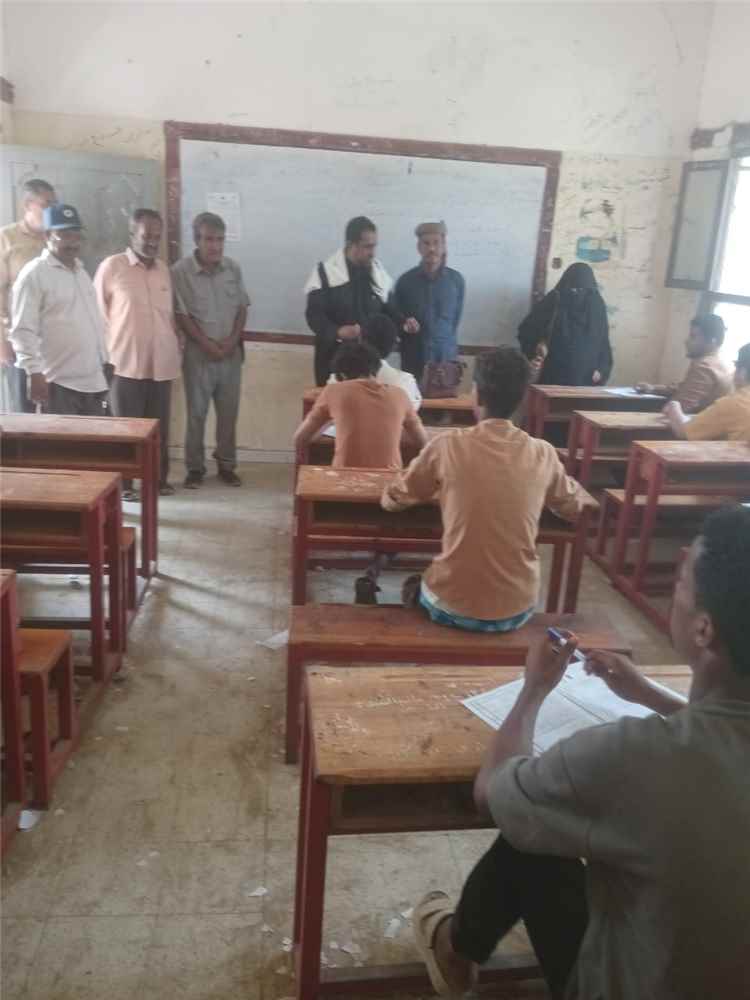 ​قيادة السلطة المحلية ومكتب التربية بخنفر يزوران المراكز الاختبارية بمنطقتي عبر عثمان والدرجاج