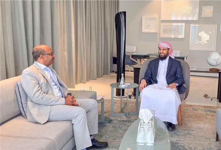 ‏المحرّمي يطّلع على الخطط التطويرية لوزارة النفط والمعادن وآليات مجابهة التحديات الراهنة