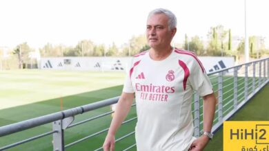 مورينيو يظهر لأول مرة في تدريبات ريال مدريد.. صور