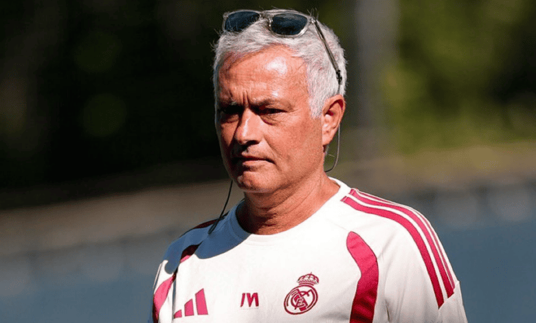 مورينيو يحدد مواصفات لاعب الوسط المطلوب في ريال مدريد