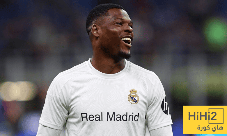 تأجيل موعد تقديم دومفريس لاعباً جديداً لريال مدريد!