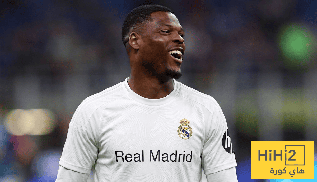 تأجيل موعد تقديم دومفريس لاعباً جديداً لريال مدريد!